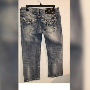Miss Me embellished  Paisley Design Capri Jeans